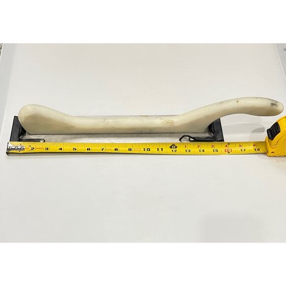 Vintage Large Hard Plastic Contour Sander - Picture 4 of 5